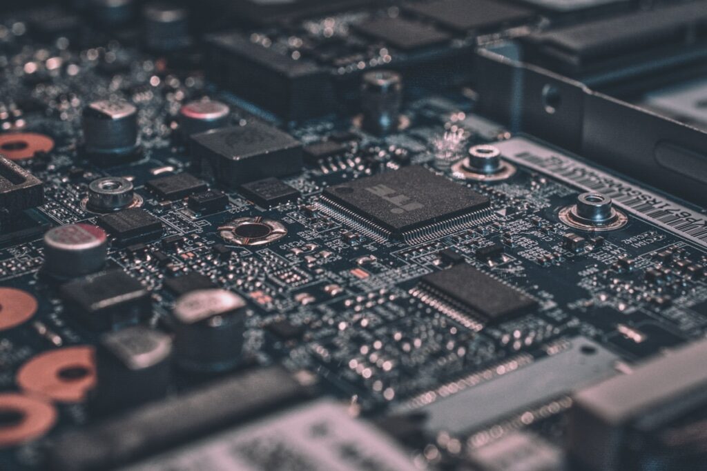 Analyse juridique et technique de l'impact des futures réglementations sur les K - gouvernance données 2027, clause interopér